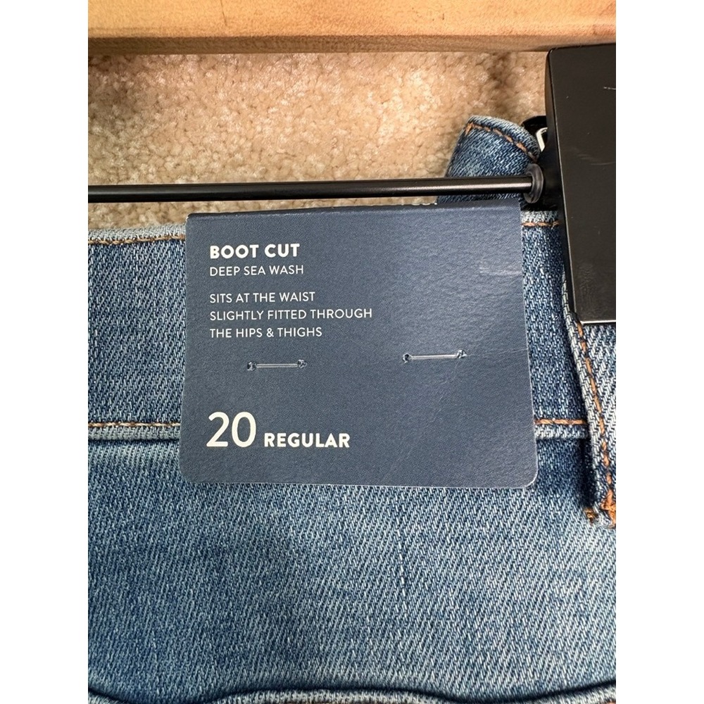 NWT J. JILL Boot Cut Jeans Women's 20 Blue High Rise Raw Hem Classic Plus Size - Picture 4 of 4